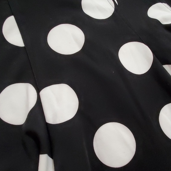 BCBGENERATION black skirt with white circles dot sz.XS Whimsy Disney skater - Picture 7 of 7